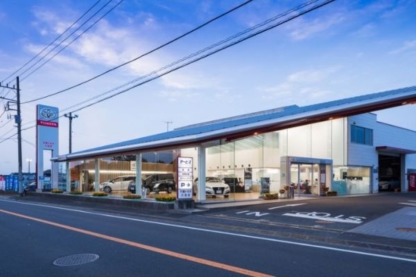 八街 外観