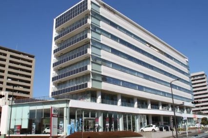 千葉 トヨタ 本社 登戸 店 外観