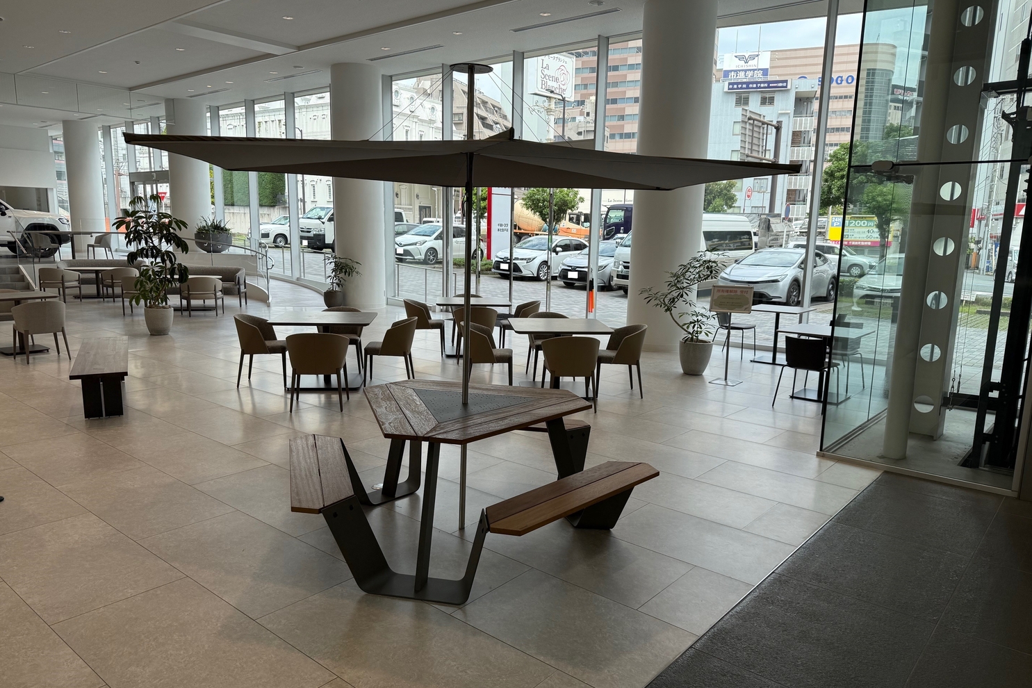 本社登戸店1